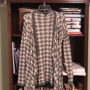 Staccato Byers Houndstooth Open Drape Cardigan